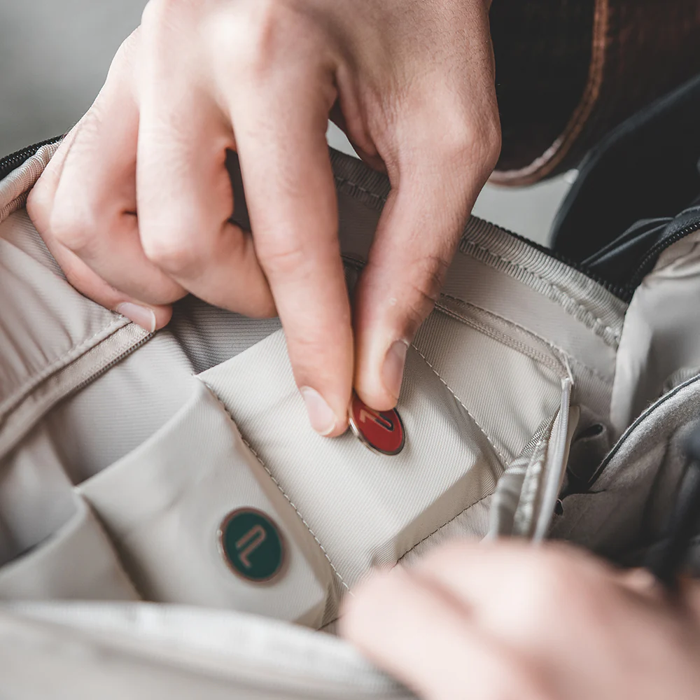 OneGo Backpack Magnetic Battery Power Indicator（3 pcs） - Image 5