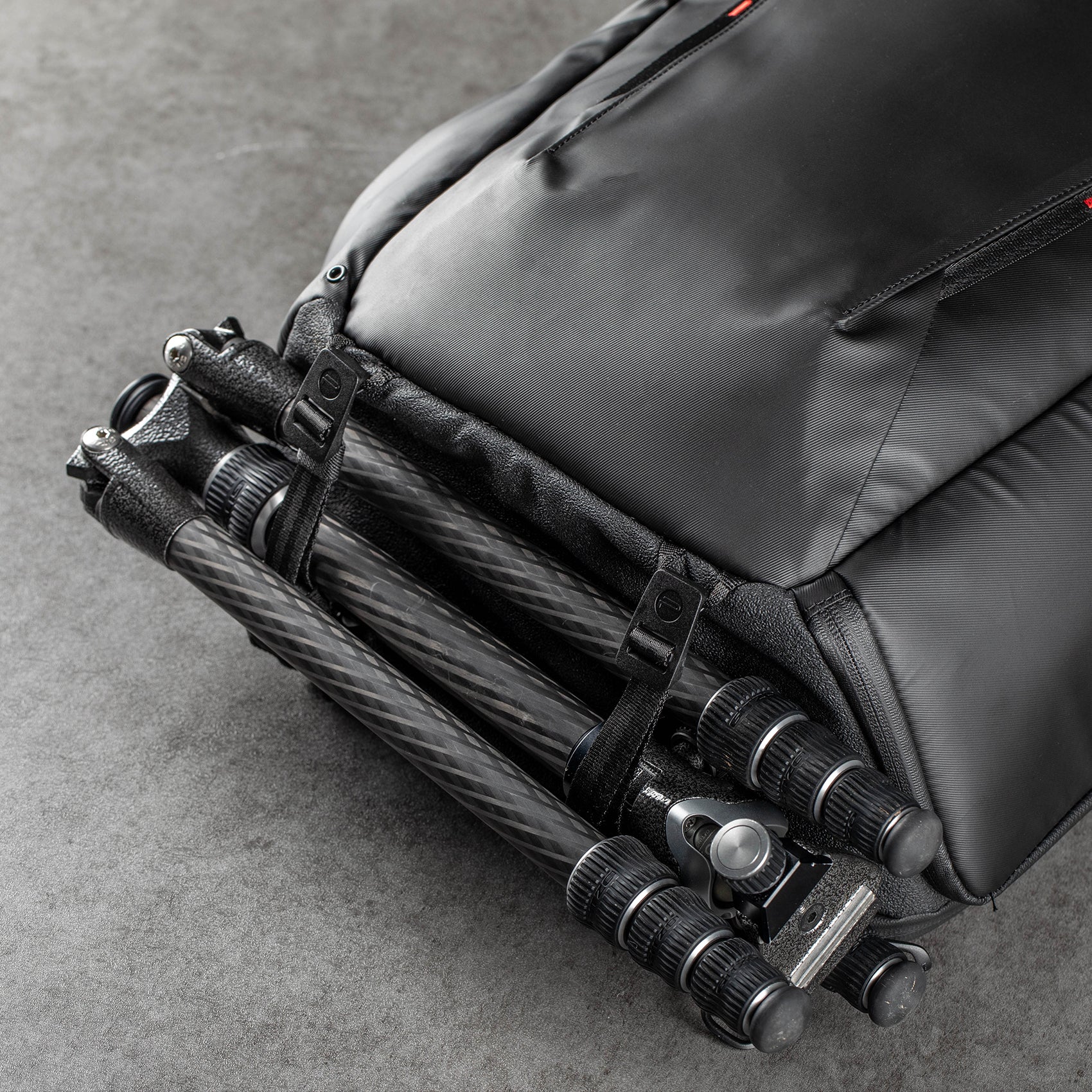 OneMo Lite Backpack 22L - Image 8